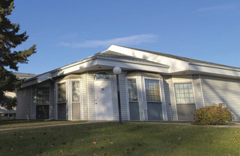 Kneehill Funeral Featured 3 768x500