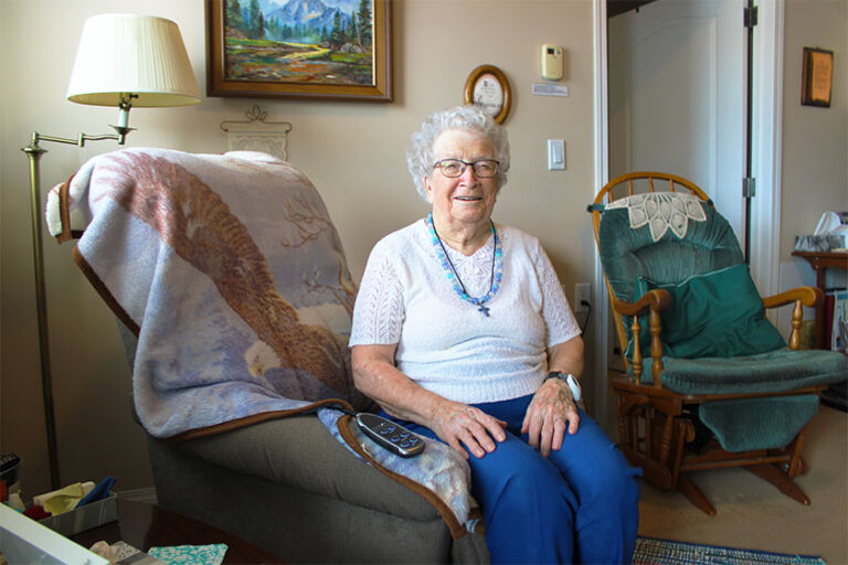 Chateau Three Hills 2 768x512