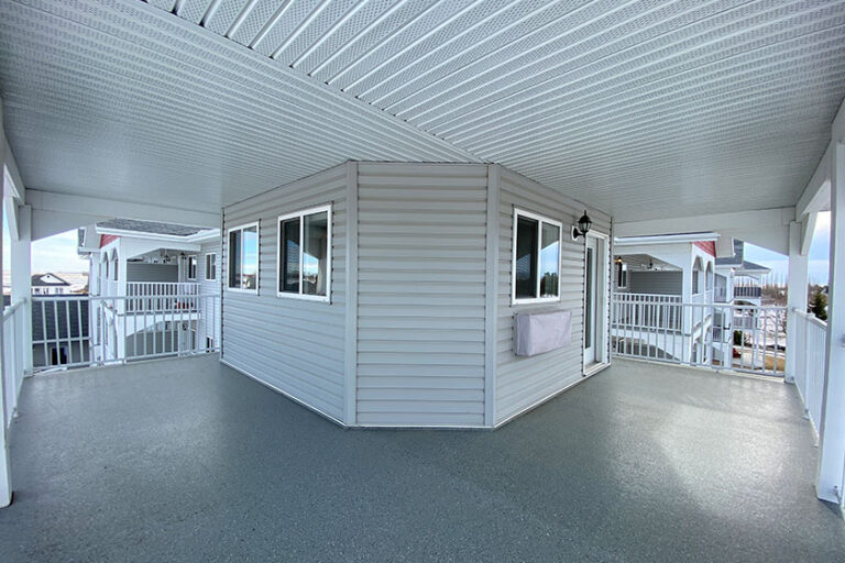 Chateau Three Hills 9 768x512