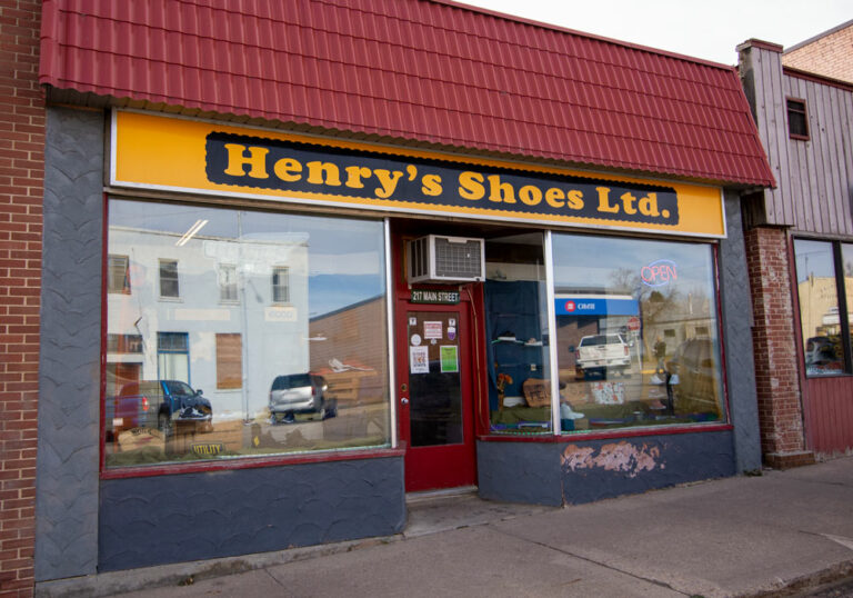 Henrysshoes001 768x538